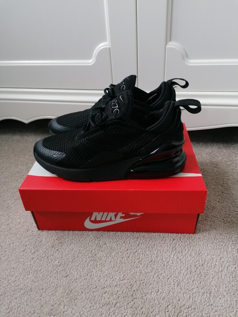 nike 270 black size 2